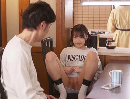 Ánh mắt tôi lỡ chạm phải con chem chép em gái người yêu