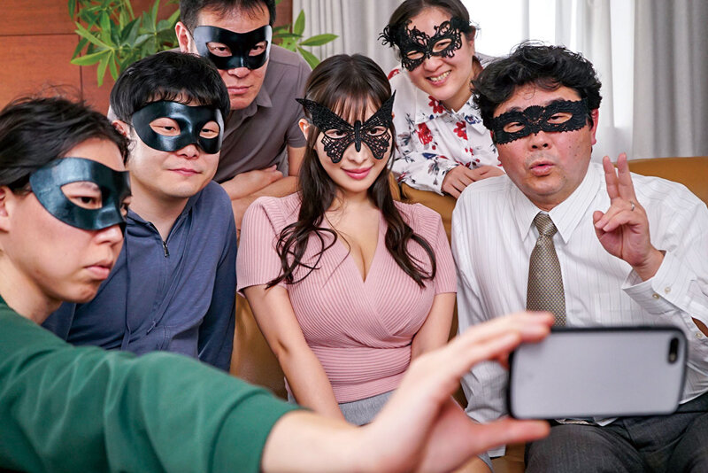Một cuộc thác loạn tình dục của hội hàng xóm Bacchanalian, Miyu Hirose