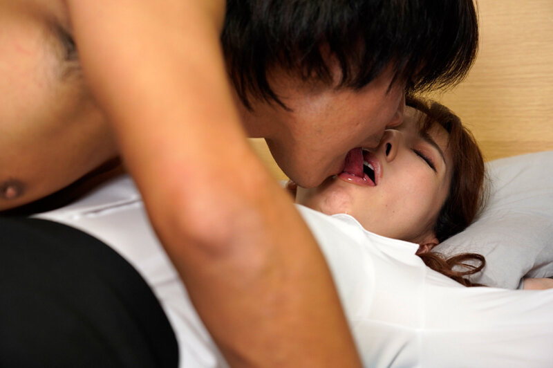 Say Xỉn Về Nhà Và Vô Tình Bước Vào Phòng Rác Của Hàng Xóm